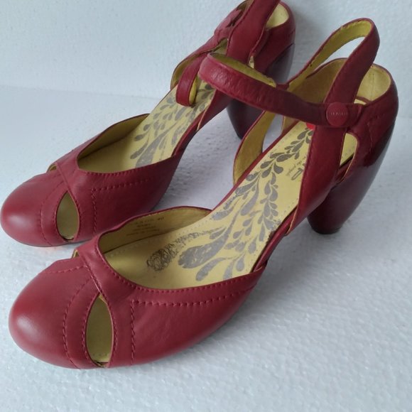 NWOT Jump size 9.5 red leather mary jane round toe heels - Picture 1 of 7